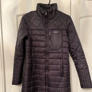 Gently used well cared for Small Patagonia coat. No longer fits!